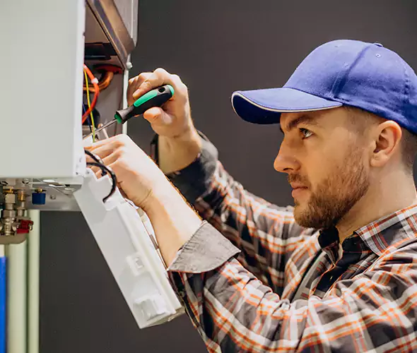 Expert Plumber for Tankless Water Heater Maintenance in Pembroke, MA: Schedule Professional Maintenance Services with Us