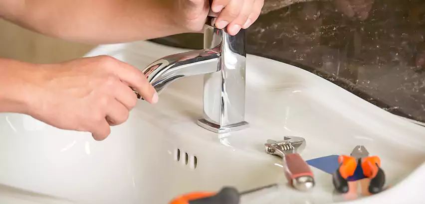 Bathtub Faucet Replacement in Pembroke